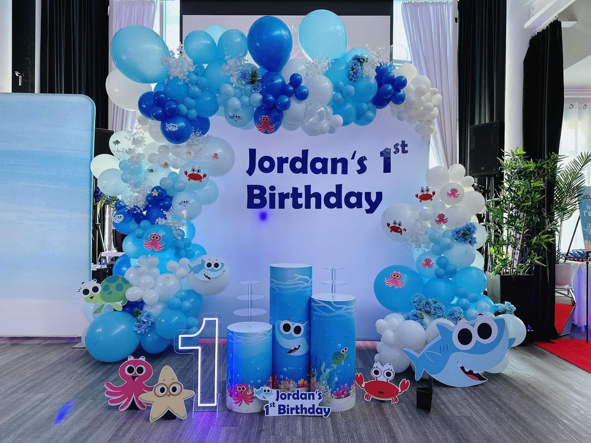 Featured celebration decoration